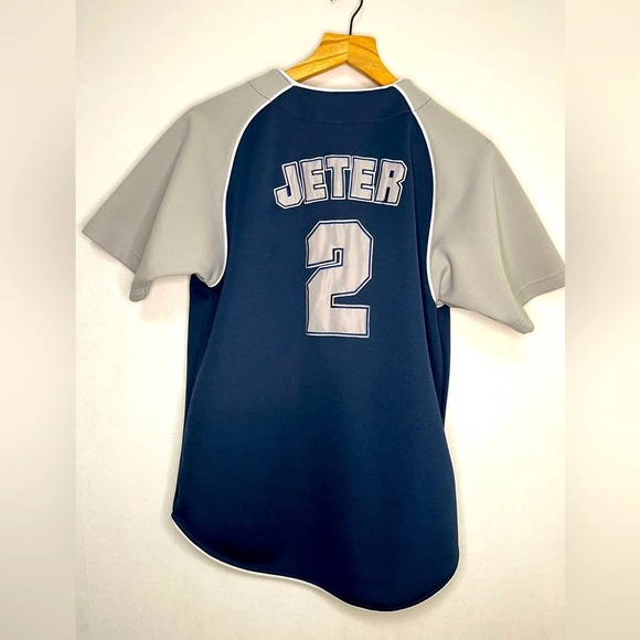 Yankees Derek Jeter Kids Baseball Jersey Size Large (12-14) - Picture 2 of 4